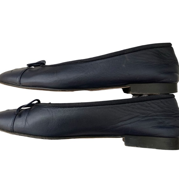 Chanel Navy Blue Leather Ballet Flats Size 37 - Picture 6 of 16